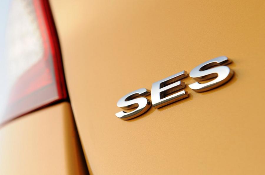  Ford Fiesta SES 2011 года  (фото 34 из 59)